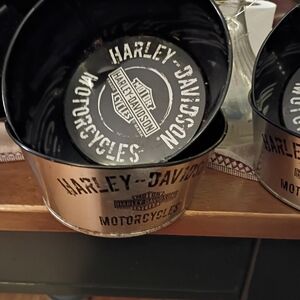 Harley-Davidson Black and Gold Bowls